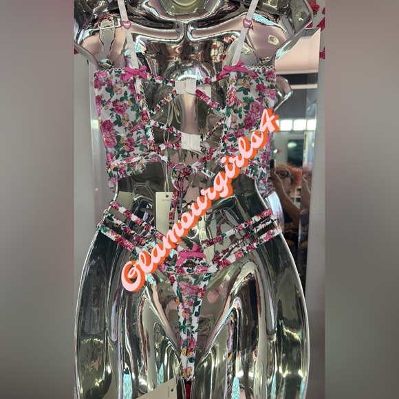 For the Love of Lemons thong panty size Small NWT - Picture 4 of 4